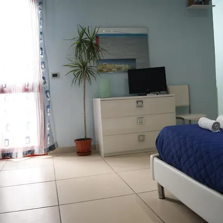 לינה וארוחת בוקר Del Lungomare