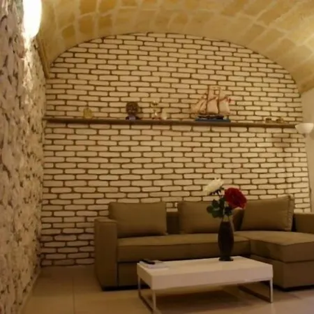 Del Lungomare Bed and Breakfast 3*