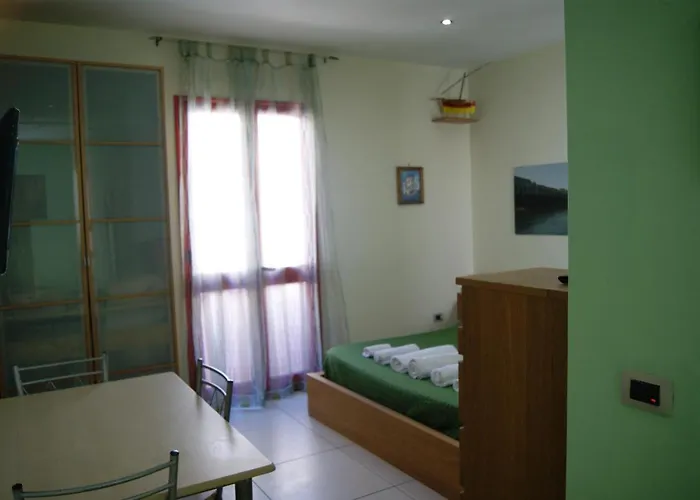 Del Lungomare Bed & Breakfast 3*